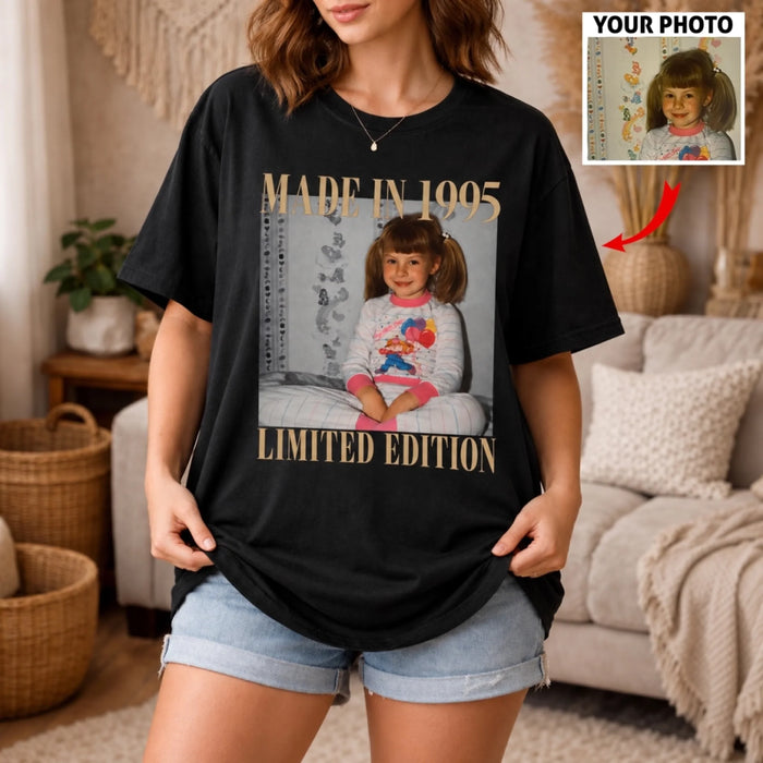 Vintage-photo-print-on-oversized-black-tee